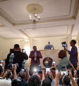RECONOCIMIENTO EN SAN CRISTÓBAL A PEDRO JULIO ABREU COLUMNA